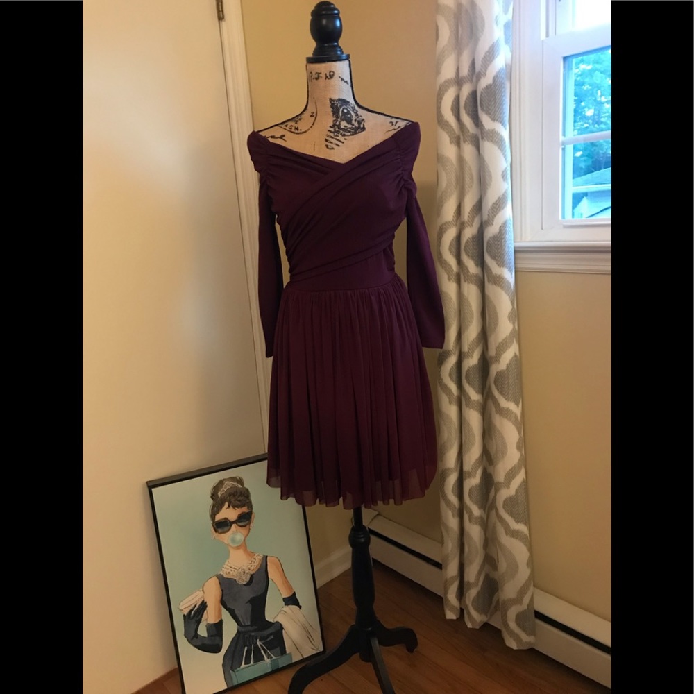 Off the shoulder dress in burgundy